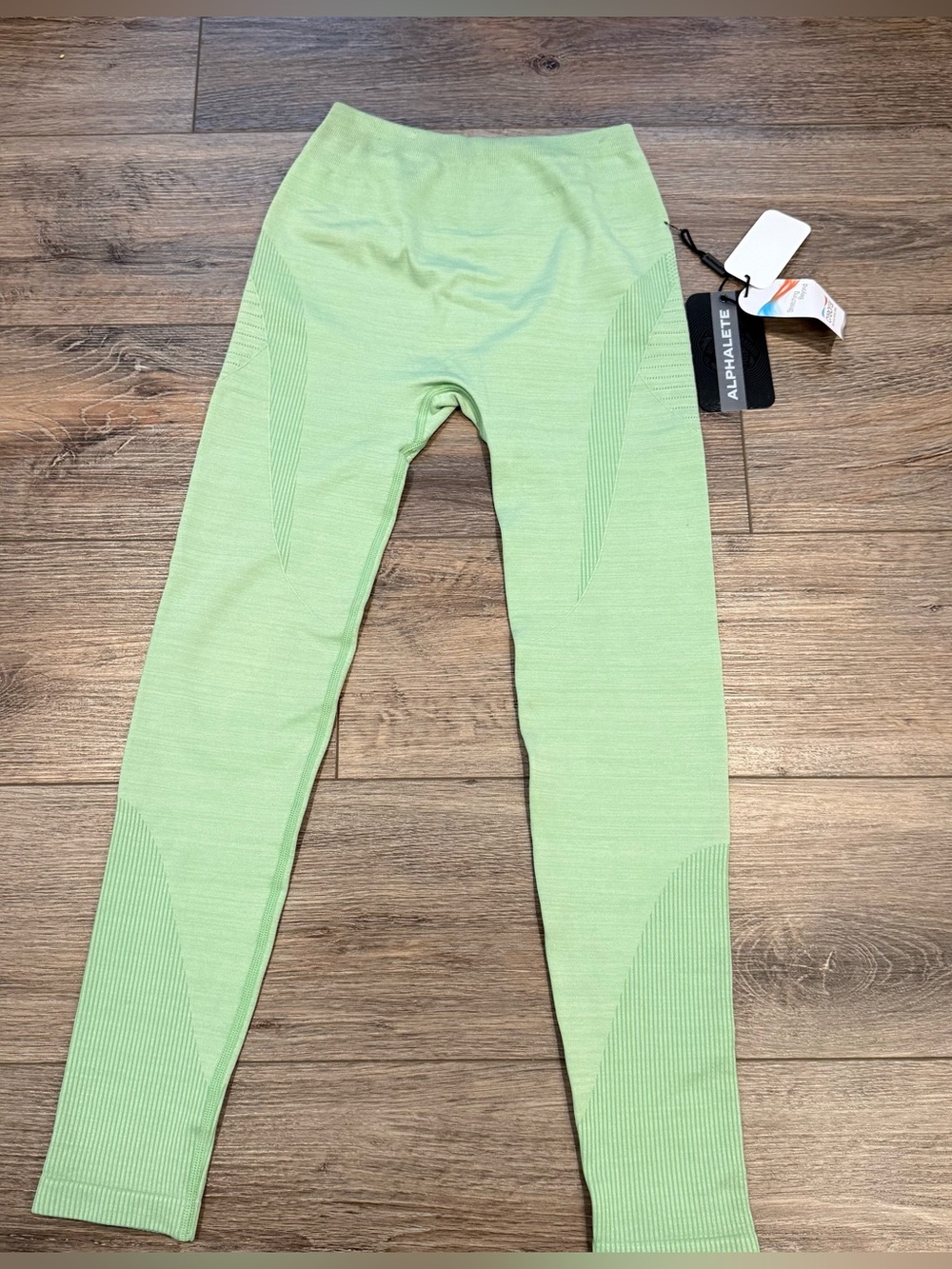 Alphalete Seamless Leggings in Sage Green, NEW